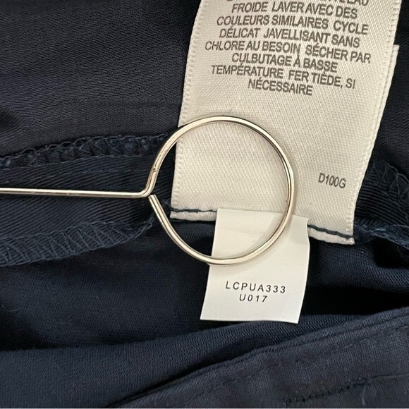 NWT Liz Claiborne Navy Stretch Bermuda Shorts Size 4P - Picture 8 of 8